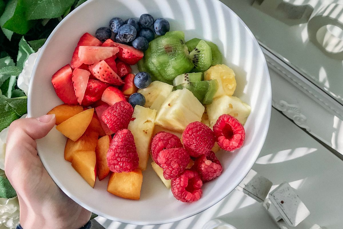 4 Best Fruits to Eat Before Bed for Better Sleep - News Directory 3
