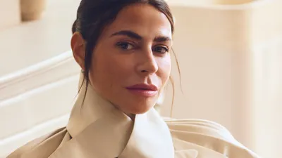 Olcay Gulsen in een shoot voor Marie Claire