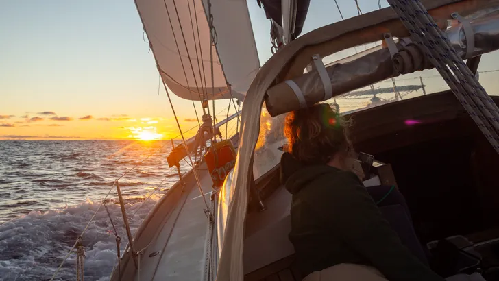 Zeilen met Awa: Storm op de Grote Oceaan