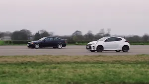 VIDEO: Toyota GR Yaris vs BMW E46 M3