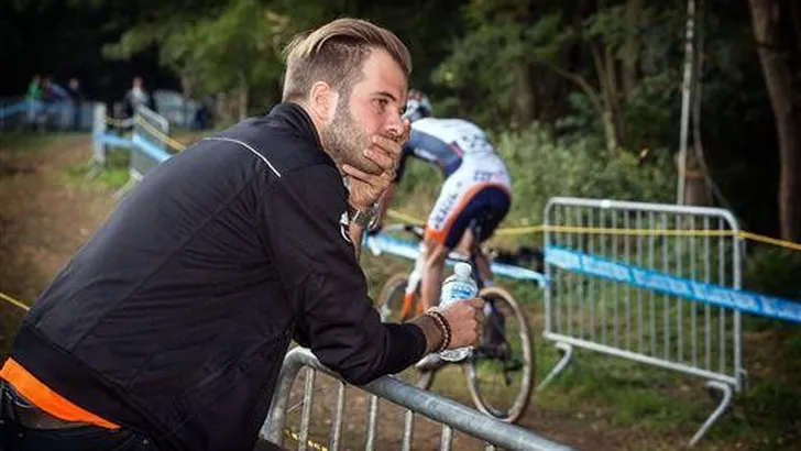 Van Aert: 'Deze zege is voor Niels'