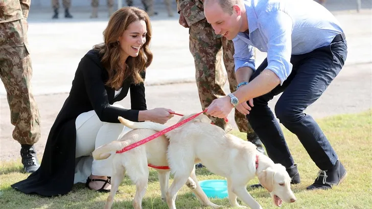 Kate en William nemen afscheid van Pakistan 