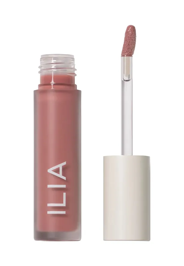 Van gloss tot olie tot lippenstift: déze 10 producten voor je lippen wil je nú proberen.