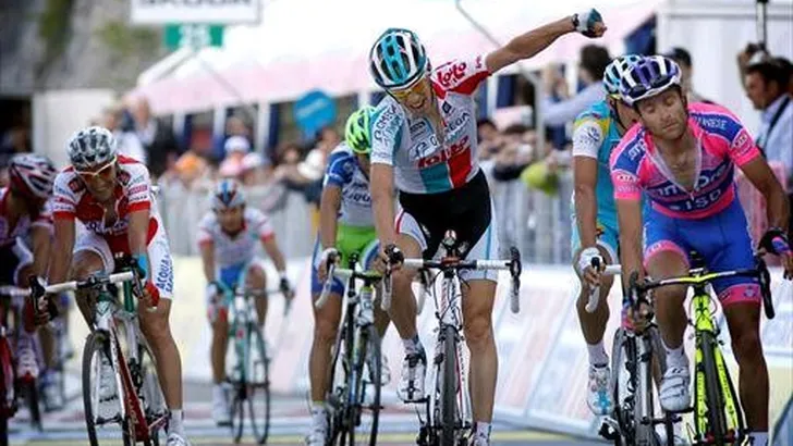 GIRO: De Clercq wint, Weening blijft roze