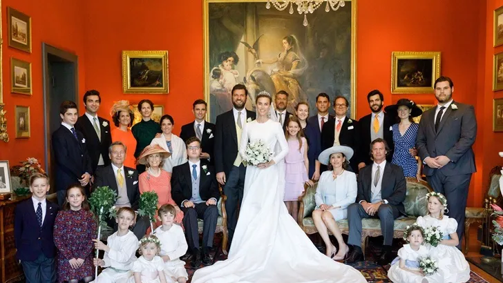 Wil je zien: prinses Alana's eerste en derde trouwjurk!