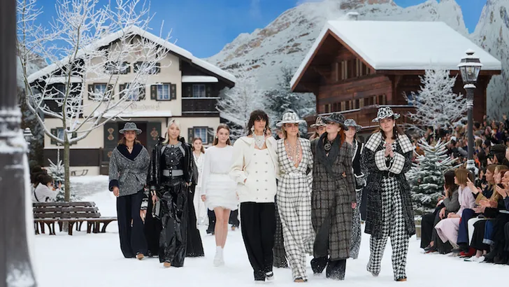 Winter Wonderland in allerlaatste én emotionele Chanel-show van Karl 