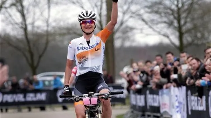 Vos wint direct bij rentree