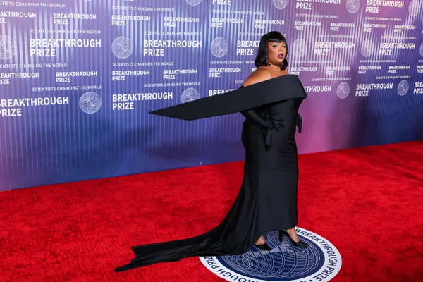 Lizzo bij de Breakthrough Prize Awards 2024