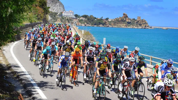 Giro d'Italia vandaag: 8 | Molfetta - Peschici | 189 kilometer