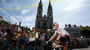 De grote vraag voor de etappe naar Alpe d'Huez: hoe staat UAE Team Emirates-XRG ervoor? Ze moeten het in elk geval zonder Brandon McNulty doen.