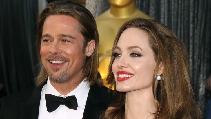 ex-gehuwden Brad Pitt en Angelina Jolie gaan weer met elkaar in zee