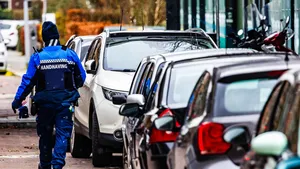 Grote steden willen eigen verkeerspolitie en flitspalen