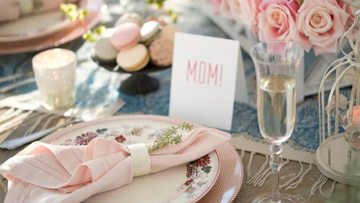 Elegant Mother's Day Dining Table