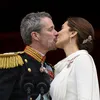 Dít is hoe de Denen nu over hun nieuwe koningspaar Frederik en Mary denken | Beau Monde