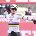 Mathieu van der Poel domineerde deze winter weer als vanouds. Steeds meer staat hij stil bij de vergankelijkheid van zijn prestaties. Hoe lang zien we hem nog in het peloton?