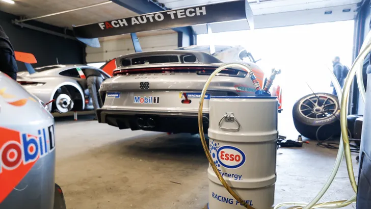 Porsche steekt $75 miljoen in Chileense e-fuel fabrikant