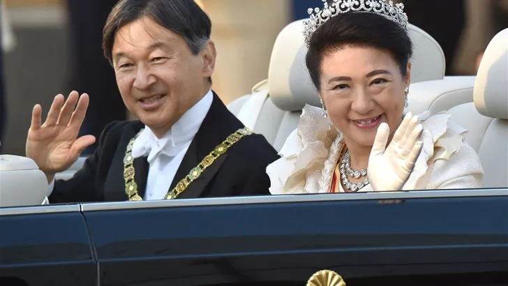 Japanse royals maken rondrit 