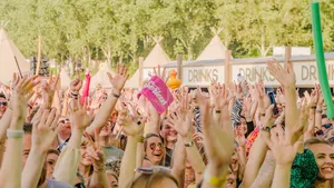 Zware benen na een festival? Zo verhoudt een dagje feesten zich tot een echte workout