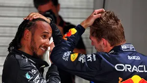 Max Verstappen en Lewis Hamilton