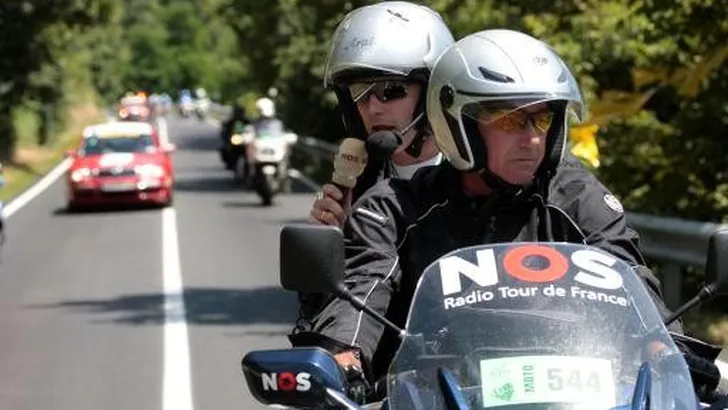 NOS komt met camera in auto van ploegleider