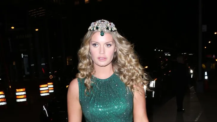 Prinsessen verdringen elkaar op societyfeest