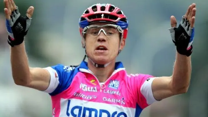 Cunego wint Japan Cup, Basso eindigt derde