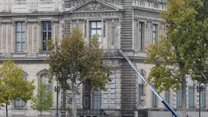 Louvre-roof