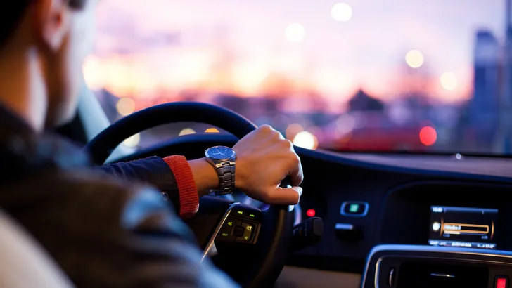 Mannen rijden beter auto dan vrouwen