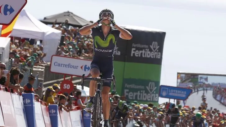 Windvlaag ontneemt Fernández (Movistar) van tanden