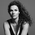 Anna Drijver