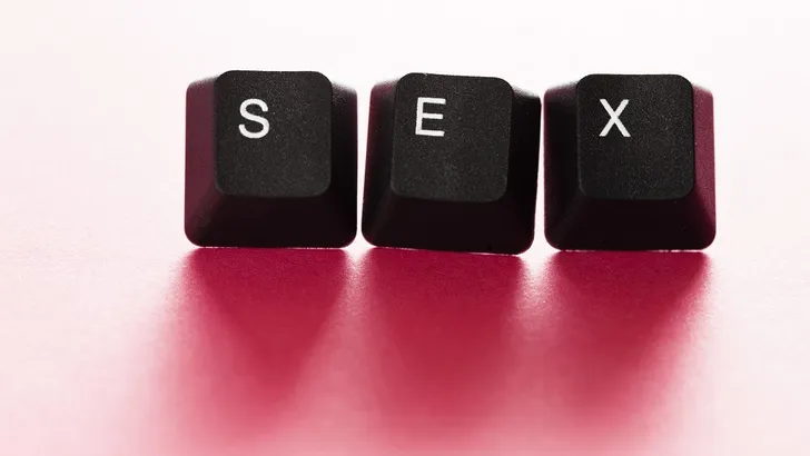 Claudette (49): 'Ik heb online seks met een andere man' 
