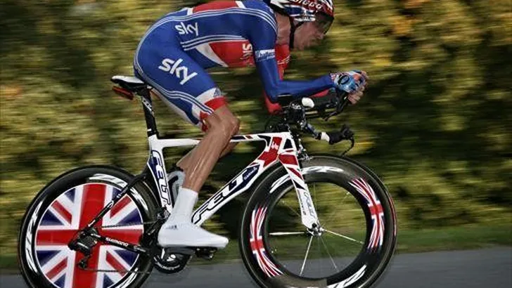 Wiggins voor vier jaar naar Team Sky