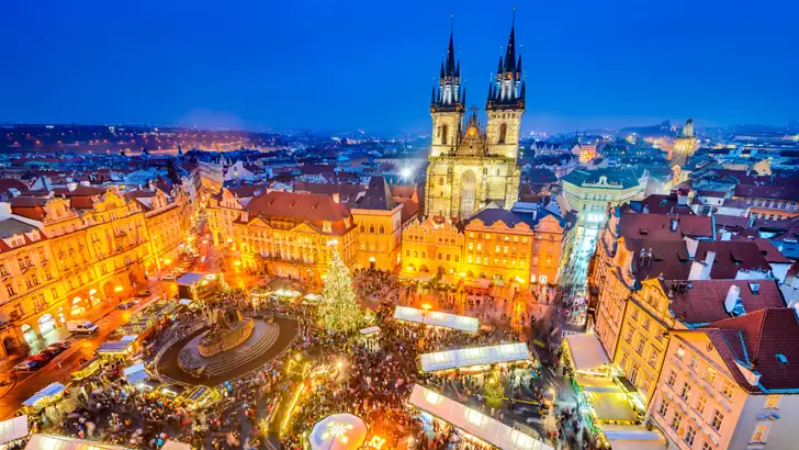 Een betoverende kerstmarkt in prachtige stad