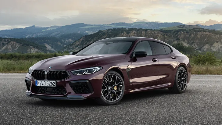Gloednieuwe BMW M8 Competition wordt binnenkort live doormidden geknipt