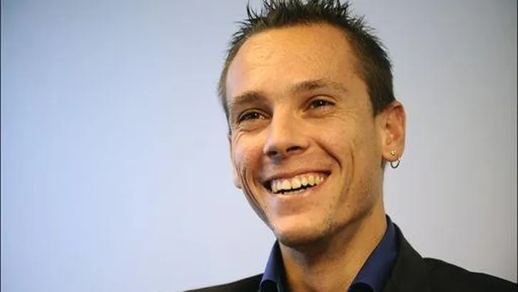 Gilbert terug naar Europa om te acclimatiseren