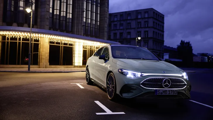 De populairste coupé van Mercedes krijgt een geheim wapen onder de motorkap