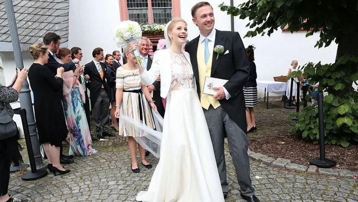 Prins Maximiliaan getrouwd, heel Duitsland zwijmelt 