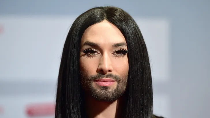 Zo ziet Conchita Wurst er in het dagelijks leven uit