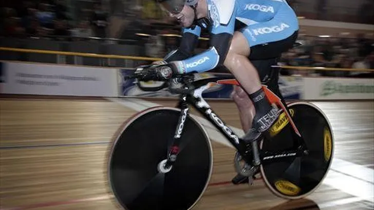 Toptijd Mulder op kilometer, Kanis wint keirin