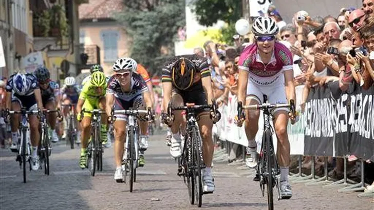 Vos pakt derde ritwinst in Giro Rosa