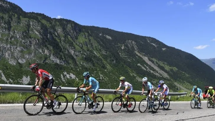 Herbeleef Dumoulins zege vanuit het peloton (VIDEO)