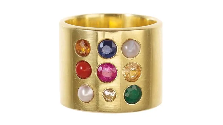 Comeback voor Victoriaanse ring met edelstenen 