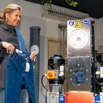 Koningin Maxima brengt werkbezoek aan MUD Jeans