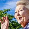 Beatrix op Bonaire: 'Omhoog met die handjes!'