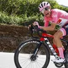 Giro | Opvallend: rozetruidrager Juan Pedro Lopez ging fietsen om af te vallen als voetballer