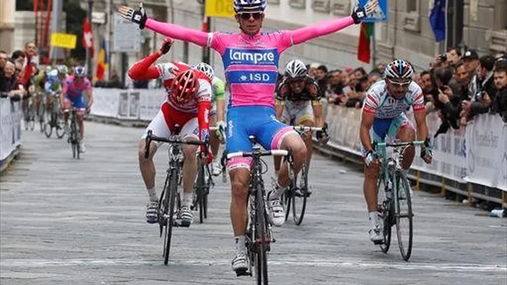 Pietropolli wint openingsrit Regio Calabria