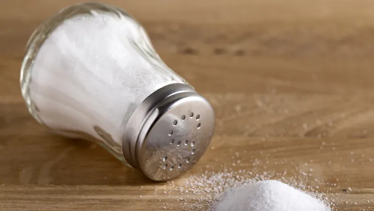4 Tekenen dat je teveel zout eet 