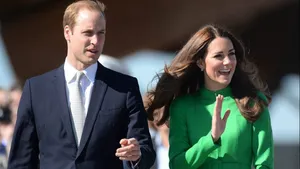 Bijzondere auto van William en Kate geveild 