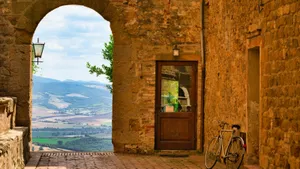 Iedereen volgt de bekende routes door Toscane, maar net daarbuiten ligt de hoofdprijs