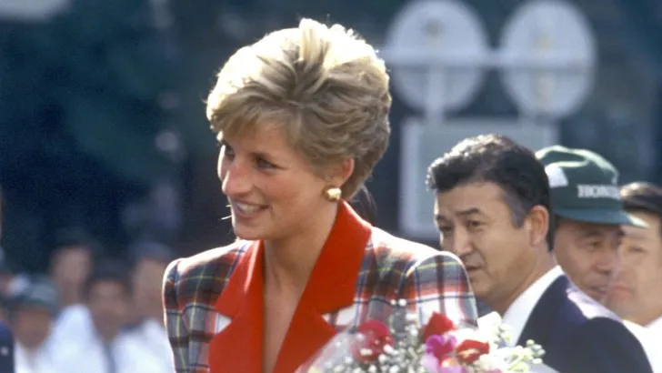 Dít is de reden dat prinses Diana nooit Chanel droeg
